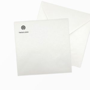 koperta premium k4 kwadratowa biała perłowa z logo
