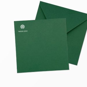 kwadratowa koperta k4 ozdobna ciemnozielona z logo firmowym